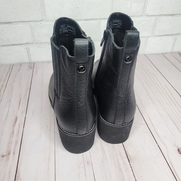 Vionic Women's Aria Wedge Ankle Booties - Picture 4 of 8